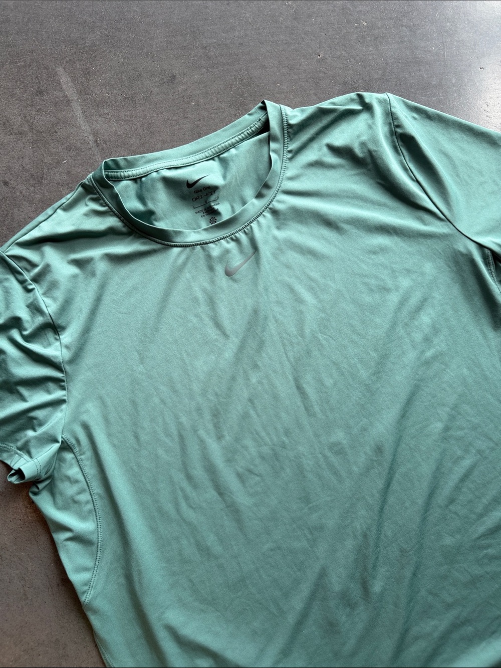 Nike Women’s Short Sleeve Dri-FIT Tee in Seafoam Green